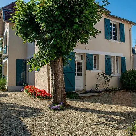 Maison Charmante Au Pouliguen Avec Accès Direct à La *