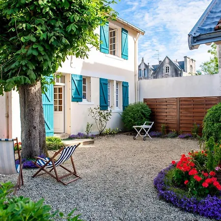 Maison Charmante Au Pouliguen Avec Acces Direct A La