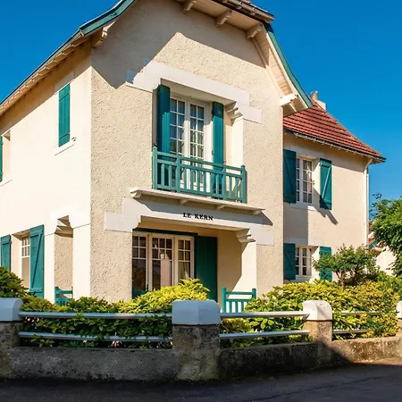 Vakantiehuis Maison Charmante Au Pouliguen Avec Acces Direct A La Le Pouliguen
