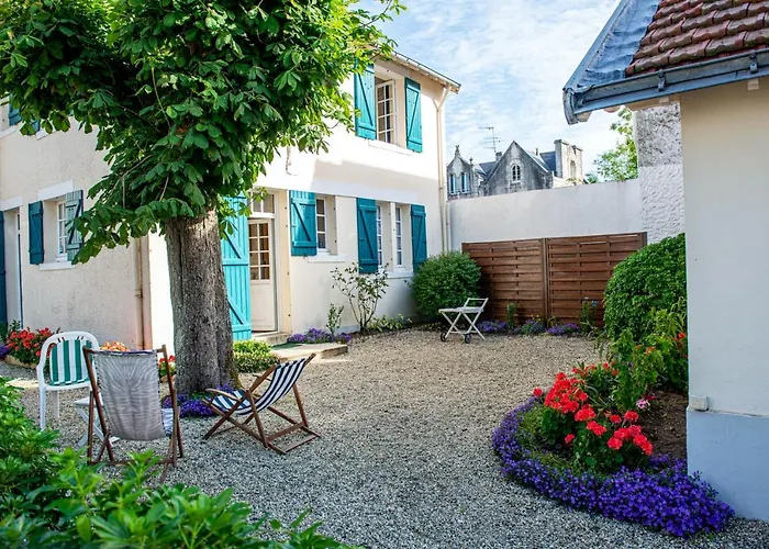 Prázdninový dům Maison Charmante Au Pouliguen Avec Acces Direct A La *